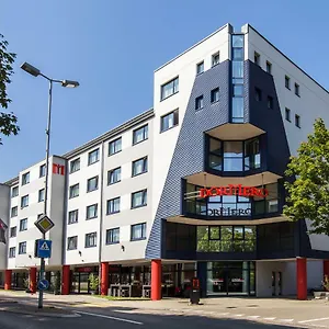مطار زيوريخ 4*, Opfikon-Glattbrugg سويسرا