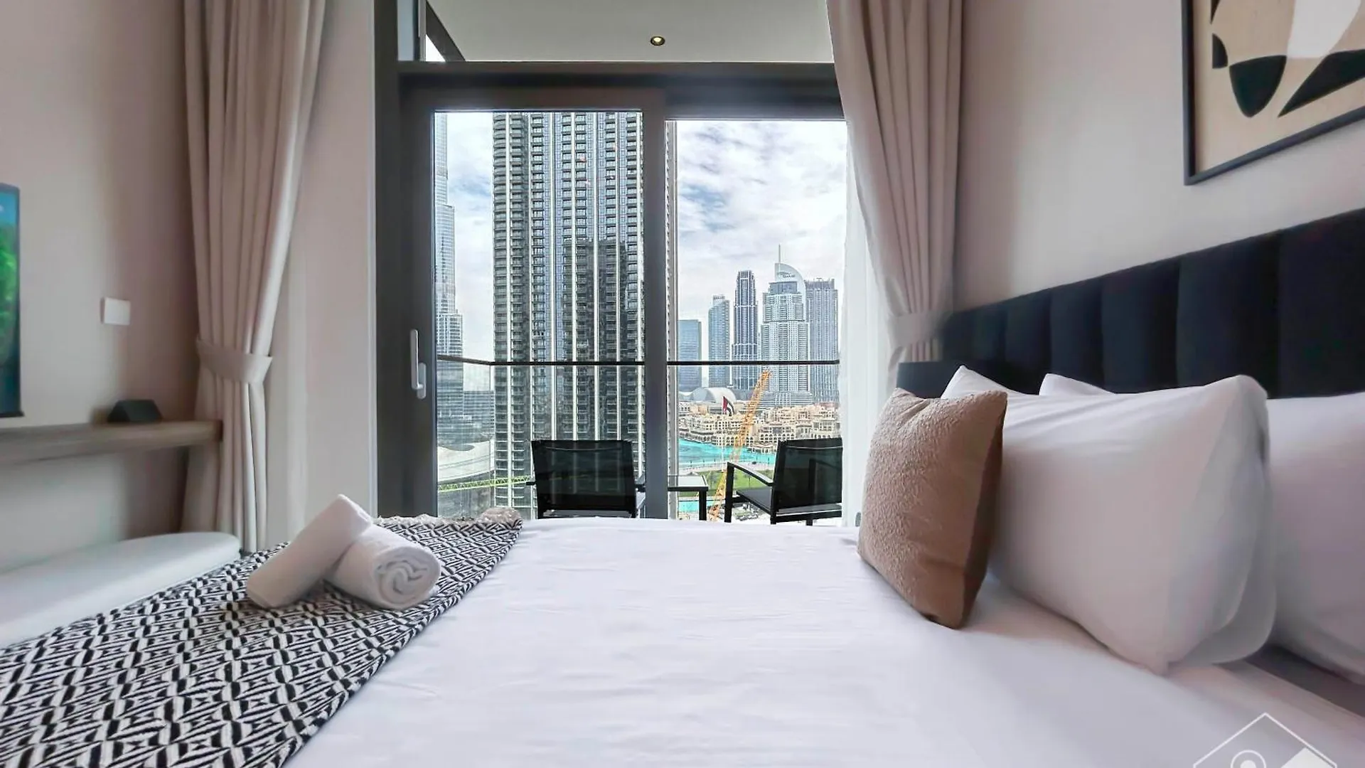 Luxury Burj Crown Downtown Balcony & View Apartment Dubai