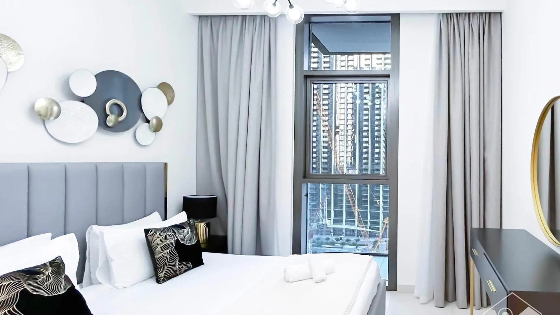 Luxury Burj Crown Downtown Balcony & View Apartment Dubai